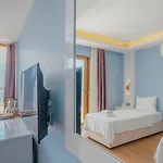 Hotel No37 4*
