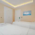 No37 ホテル 4*