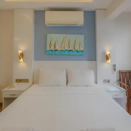No37 Hotel 4*