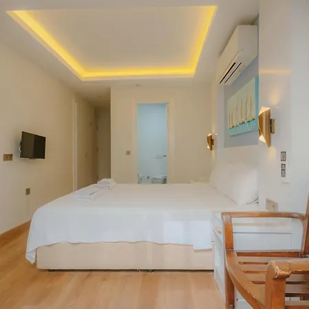 Hotel No37 4*